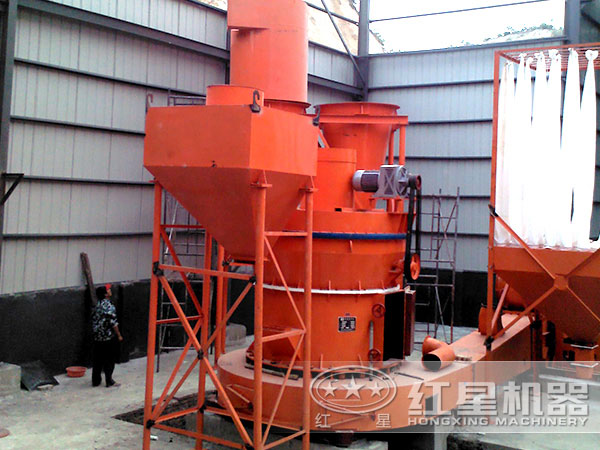 雷蒙磨粉機生產現場