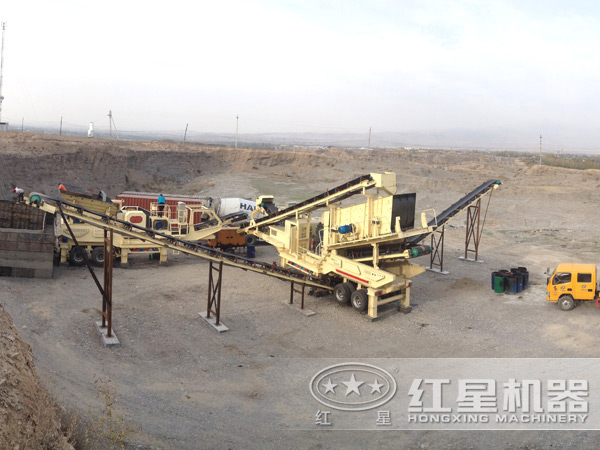 移動式破碎站工作現場