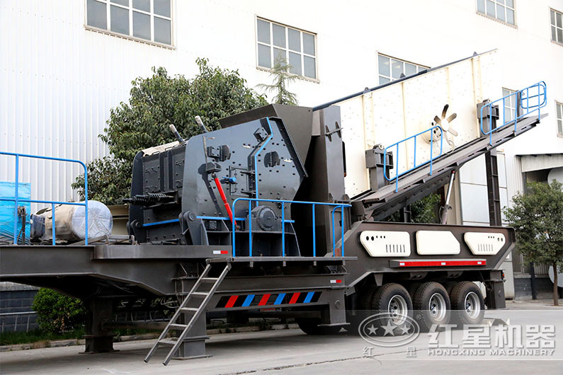 移動(dòng)反擊破碎機(jī) 移動(dòng)反擊破碎機(jī)