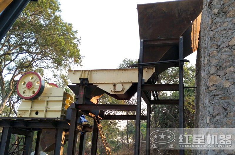 顎式破碎機作業現場