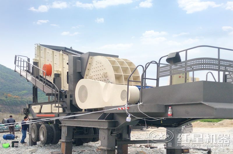 移動錘式破碎機工作現場