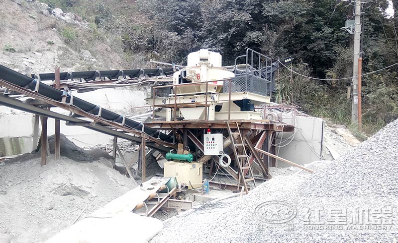 石灰石制砂現場