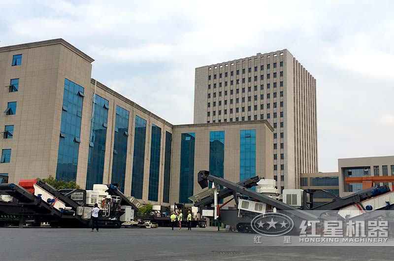 貴州現(xiàn)場(chǎng)移動(dòng)破碎站設(shè)備生產(chǎn)廠家來自哪家? 貴州現(xiàn)場(chǎng)移動(dòng)破碎站設(shè)備生產(chǎn)廠家來自哪家?