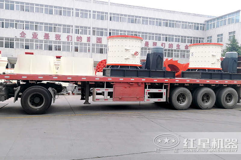 小型環保破碎機設備發貨現場