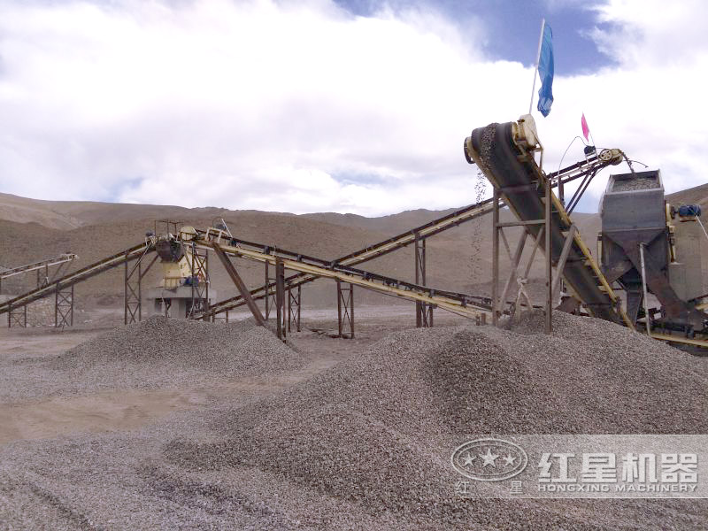 PF1007反擊式破碎機現場，出料粒形好