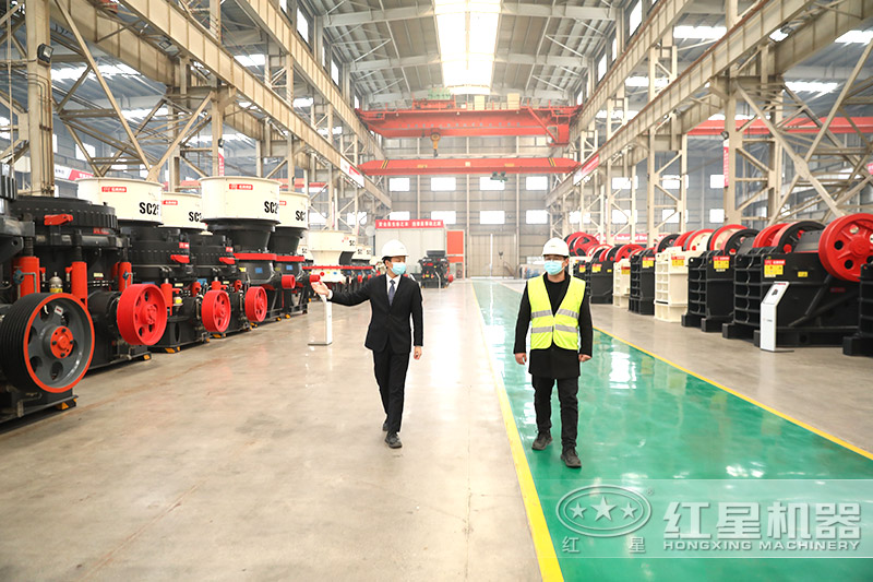 大型廠房，客戶來廠實地考察