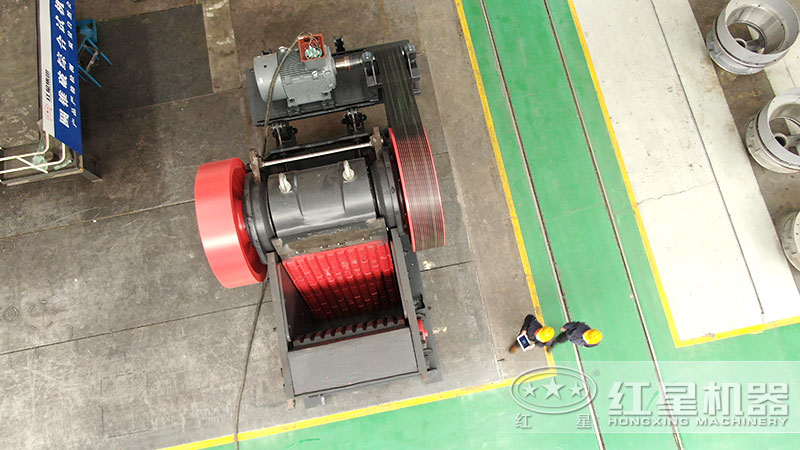 粗料破碎機一臺多少錢，每小時產量多少噸，有沒有現場視頻